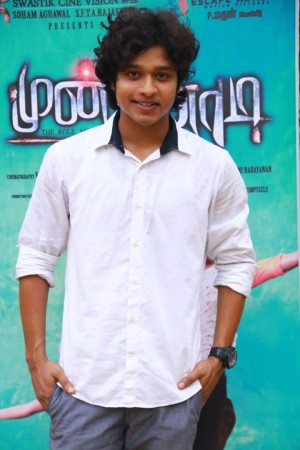 Munnodi (aka) Munnoodi