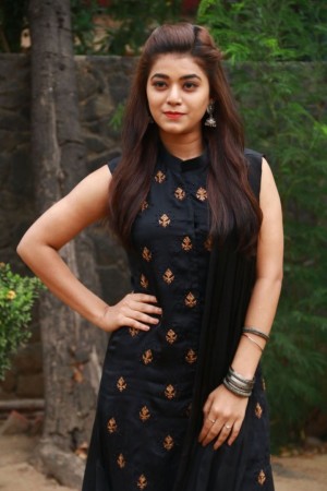 Munnodi (aka) Munnoodi