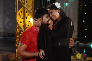 Pei Irukka Illaiyaa (aka) Peii Iruka Ilaya