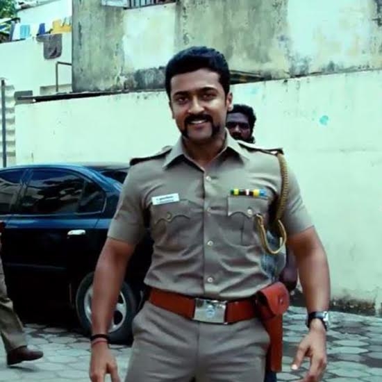 Ethir Pakalaila Ethirthu Ninnu Adipenu Ethir Paakalaila Thaniya ninnu thattuvenu ethirpaakalaila