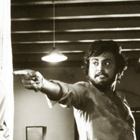 Bhuvana Oru Kelvikuri