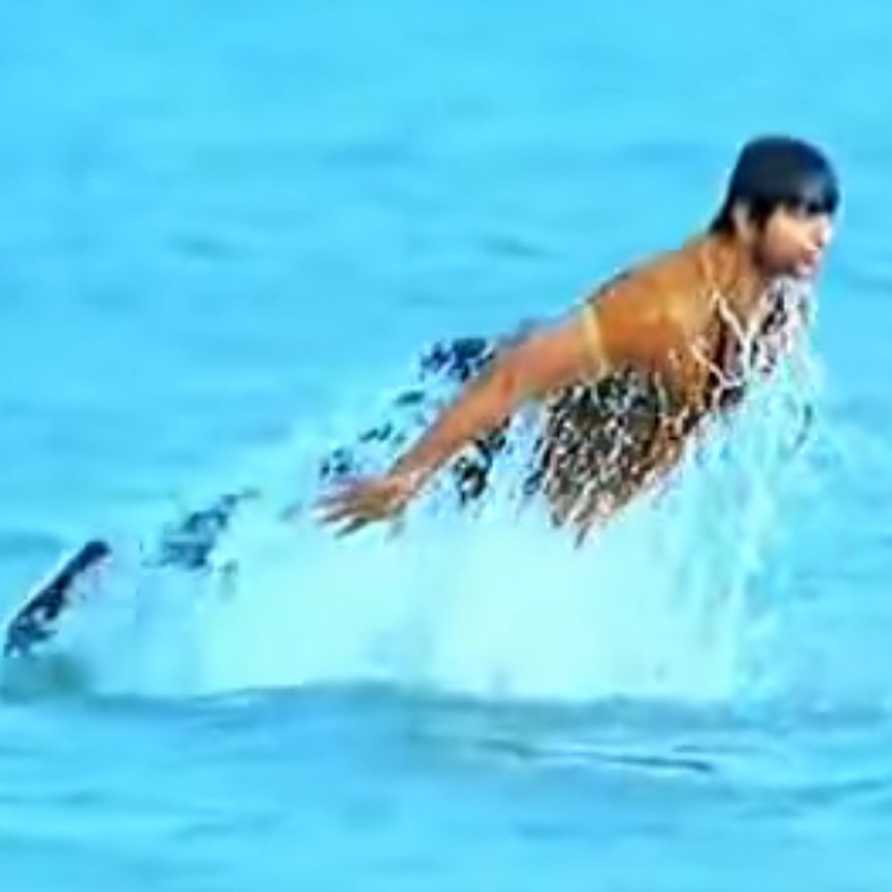 The dolphin dive of Sura!