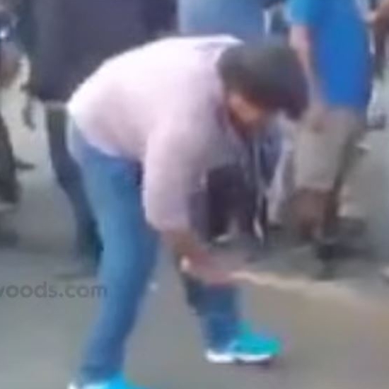 Mansoor Ali Khan's shocking act at Marina Jallikattu Protest