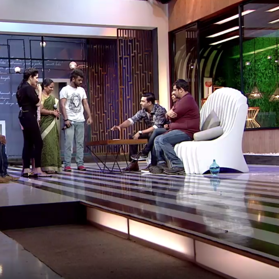 Madhavan does magic tricks