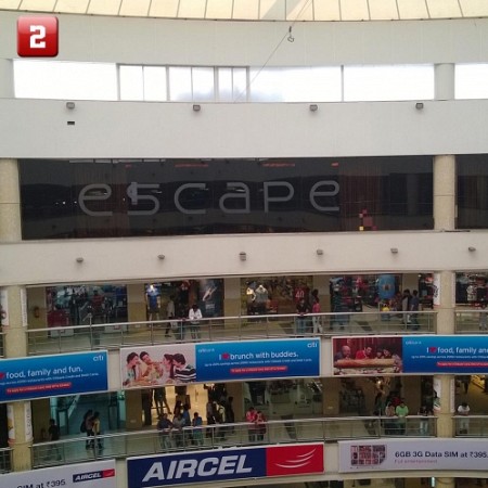 Escape Cinemas, Express Estate - 560 Votes