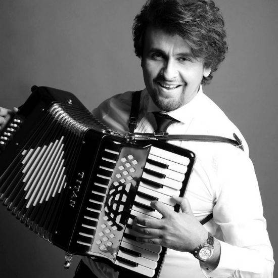Sonu Nigam Sexy - Sonu Nigam | Top stars through the lens of Dabboo Ratnani - Its glam all  the way! Don't miss!