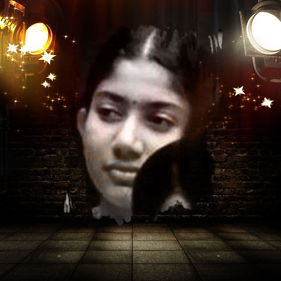 Sai Pallavi in Dhaam Dhoom