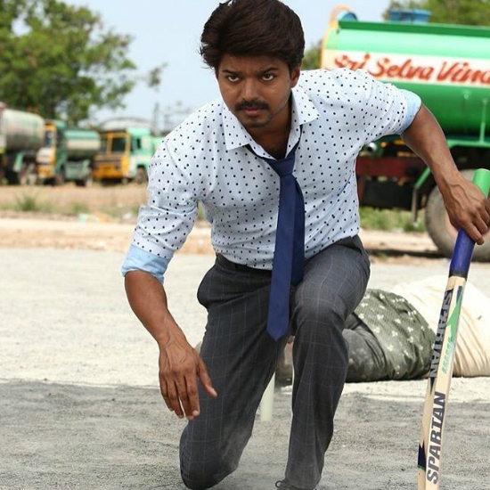 Bairavaa- Cricket Fight