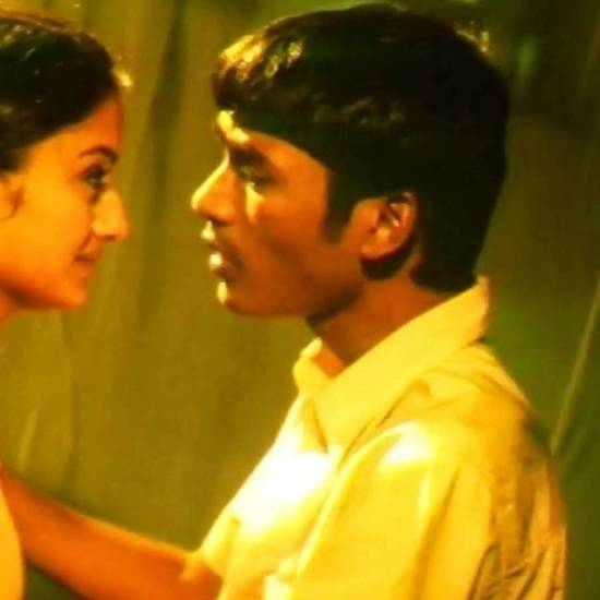 Kaadhal Kondein - Dhanush