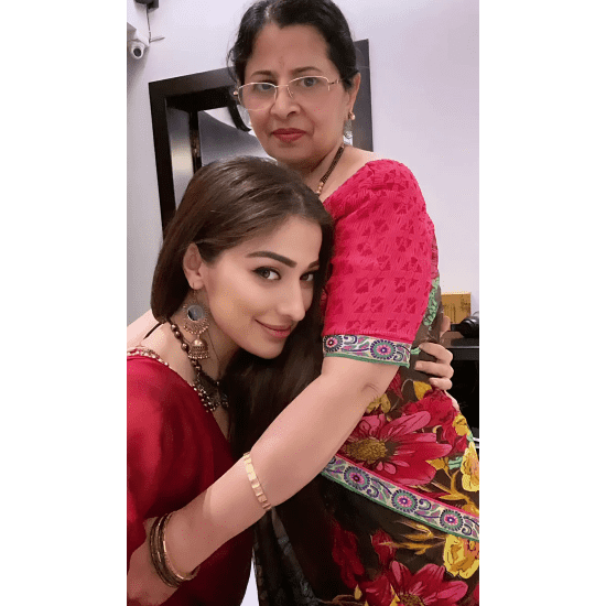 Raai Lakshmi With Her Mom