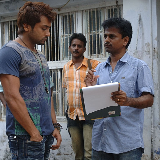 Suriya - Ghajini, 7am Arivu