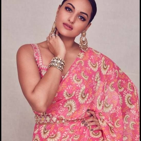 Sonakshi Sinha | Actresses who slay the saree look – 'Nine yards of pure  grace'