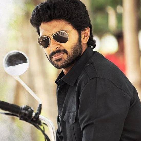 Mudi Sooda Mannan - Sathiryan