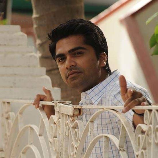 Vinnaithaandi Varuvaayaa