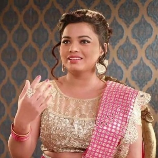 இம்சை அரசி-நவீனா 