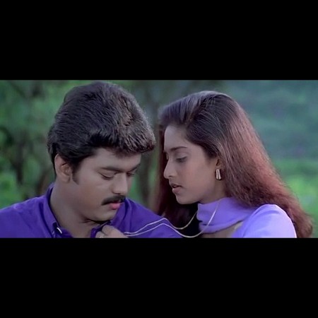 10. Kadhalukku Mariyadhai