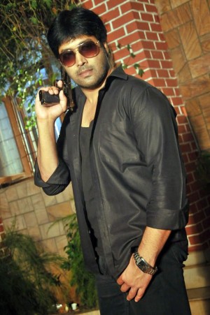 Thanayan (aka) Thana yaan