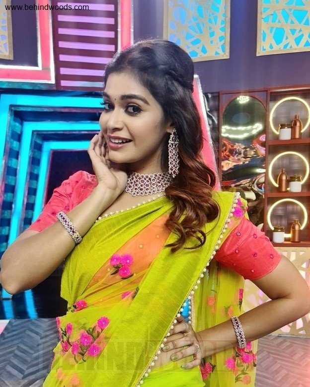 Dharsha Gupta (aka) Dharsha