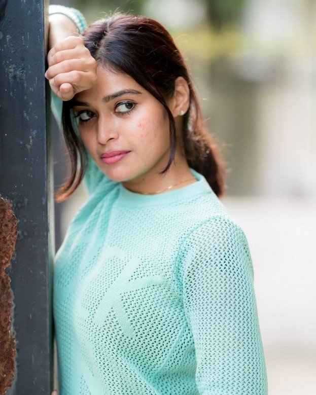 Dharsha Gupta (aka) Dharsha