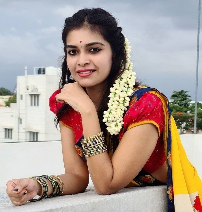 Dharsha Gupta (aka) Dharsha