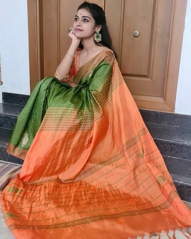 Dharsha Gupta (aka) Dharsha