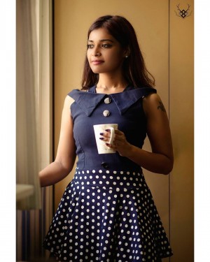 Dharsha Gupta (aka) Dharsha