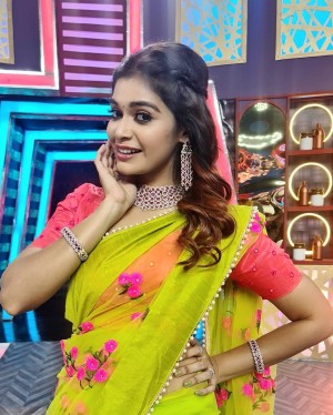 Dharsha Gupta (aka) Dharsha