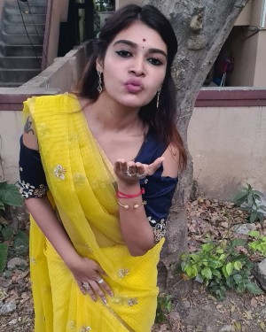 Dharsha Gupta (aka) Dharsha