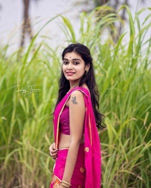 Dharsha Gupta (aka) Dharsha