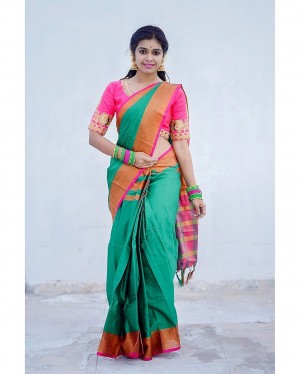 Dharsha Gupta (aka) Dharsha