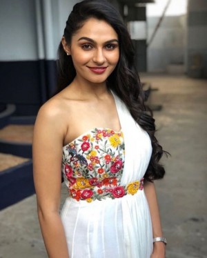 Andrea Jeremiah (aka) Actress Andrea