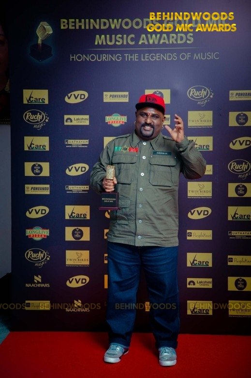 Yogi B (aka) Yogii B