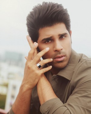 Allu Sirish (aka) AlluSirish
