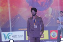 Vijay Deverakonda (aka) VijayDeverakonda
