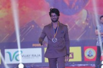 Vijay Deverakonda (aka) VijayDeverakonda