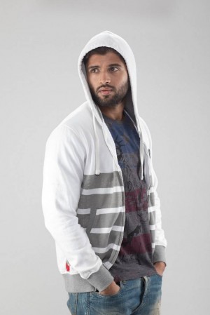 Vijay Deverakonda (aka) VijayDeverakonda