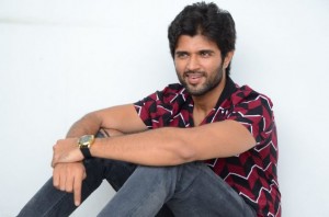 Vijay Deverakonda (aka) VijayDeverakonda