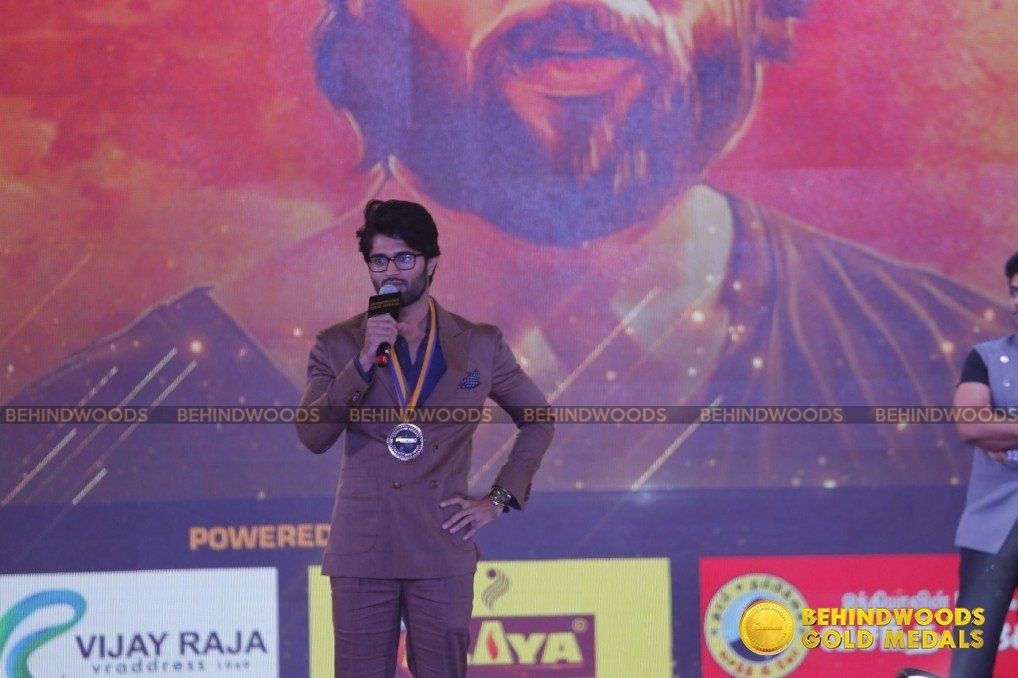 Vijay Deverakonda (aka) VijayDeverakonda