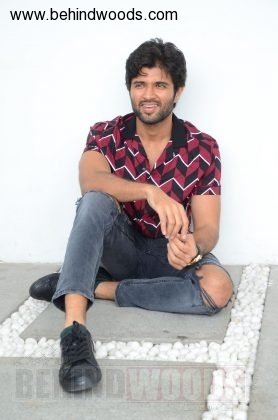 Vijay Deverakonda (aka) VijayDeverakonda