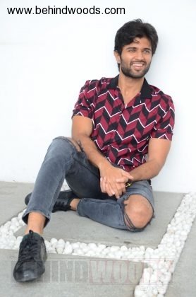 Vijay Deverakonda (aka) VijayDeverakonda