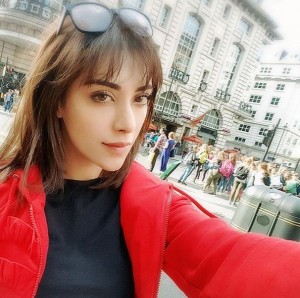 Angela Krislinzki (aka) AngelaKrislinzki