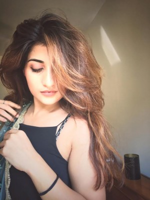 Anissha Singh (aka) Anisha Singh