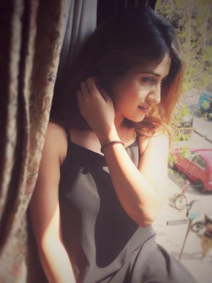 Anissha Singh (aka) Anisha Singh