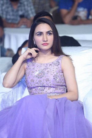 Dhriti (aka) Dhritii