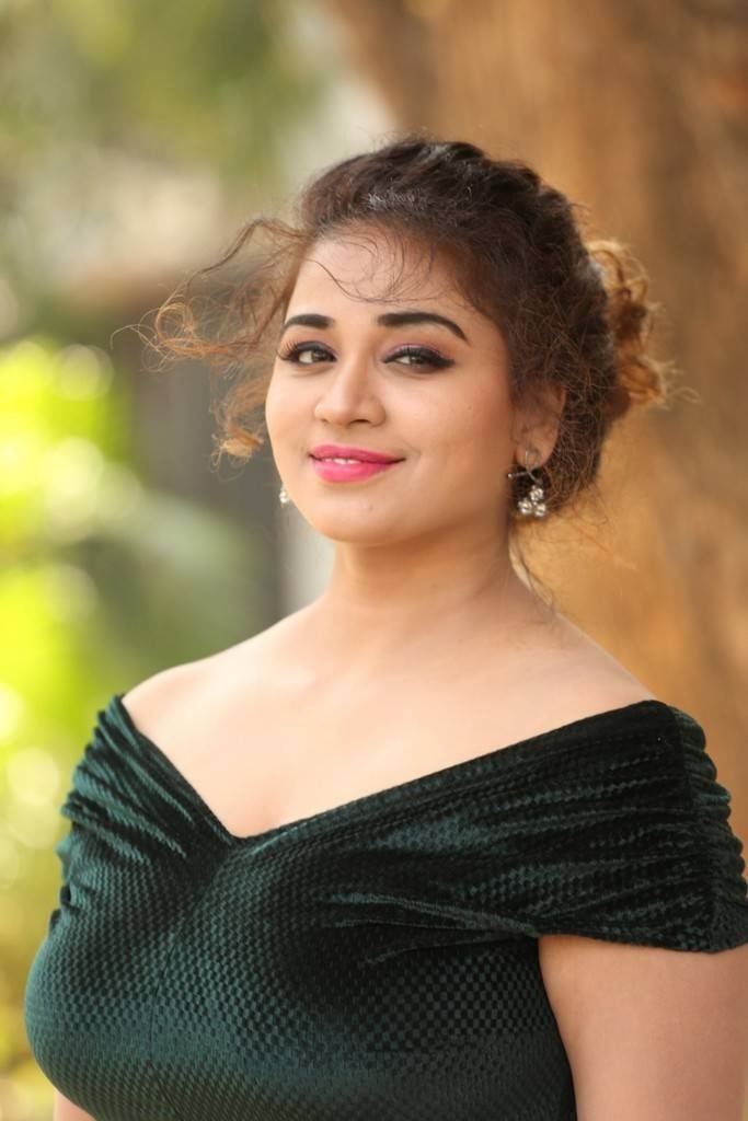 Jayathi (aka) Jeyathi