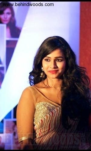 Leesha Eclairs (aka) Leesha