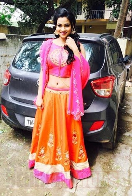 Leesha Eclairs (aka) Leesha