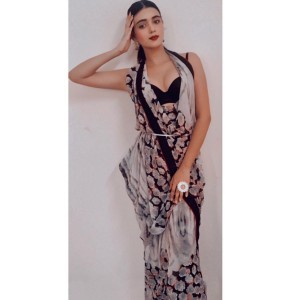 Neha Solanki (aka) Neha Solankii