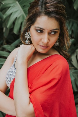 Raashi Khanna (aka) Rashi Khanna