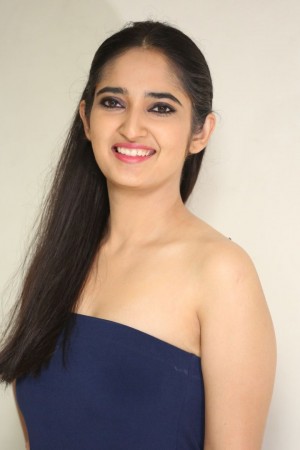 Radhika Mehrotra (aka) RadhikaMehrotra